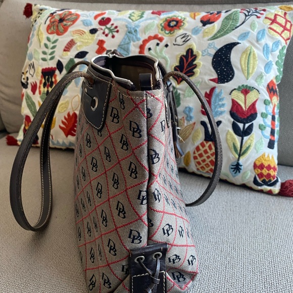 Sac à main originale D&B très bonne état véritable cuir très élégant - Picture 6 of 10